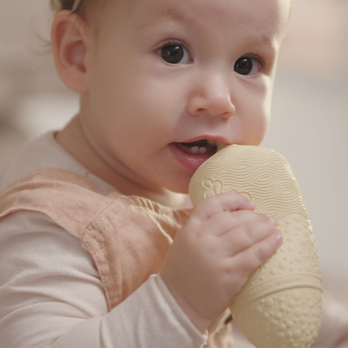 BabySqueezy is a 3-in-1: Newborn Bath Rinser, Teether & Toy